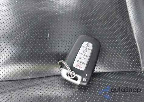 2009 Hyundai Genesis 4.6 из США, поврежденный, VIN KMHGC46FX9U062211